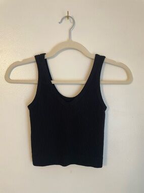 Unbranded black ribbed cropped tank fits like xs/s